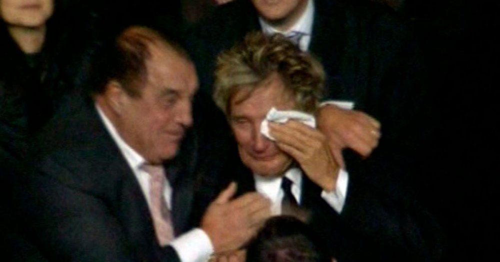 Rod Stewart crying as Celtic beat Barcelona.jpeg