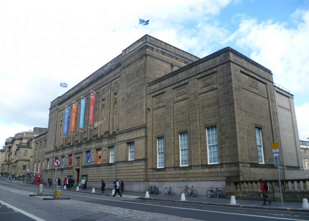 620621103_National_Library_of_Scotland_Edinburgh.JPG.thumb.jpg.b220d4286b2428308ba2540c66358371.jpg