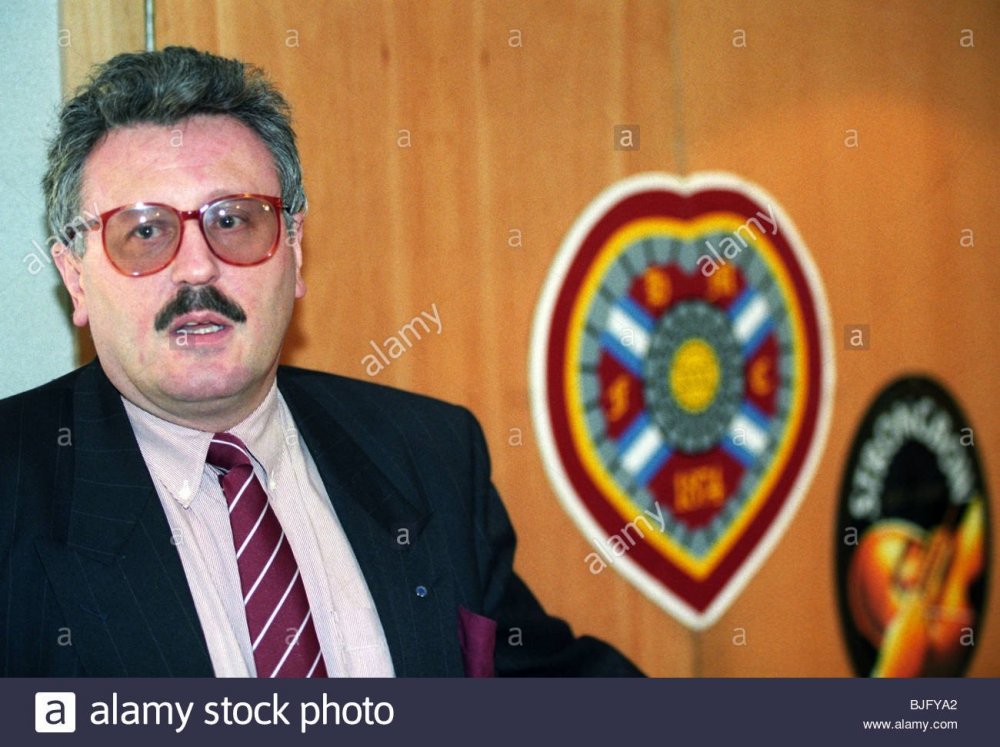 august-1994-edinburgh-hearts-chief-executive-chris-robinson-bjfya2.thumb.jpg.0396cd59b4ed5f020f755d3467128e4a.jpg