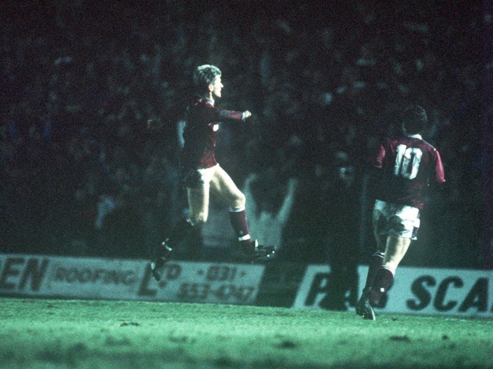 0_Football-Hearts-v-Bayern-Munich-UEFA-Cup-1989.jpg