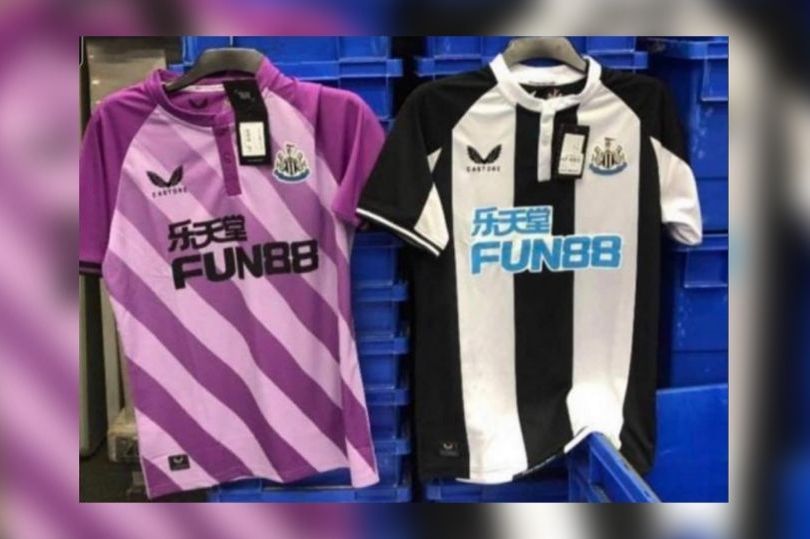 2_Leaked-Images-of-what-is-believed-to-be-Newcastle-Uniteds-new-Castore-kits-for-the-202122-season.jpg.978848ad46513626db3edad471c9bbd0.jpg
