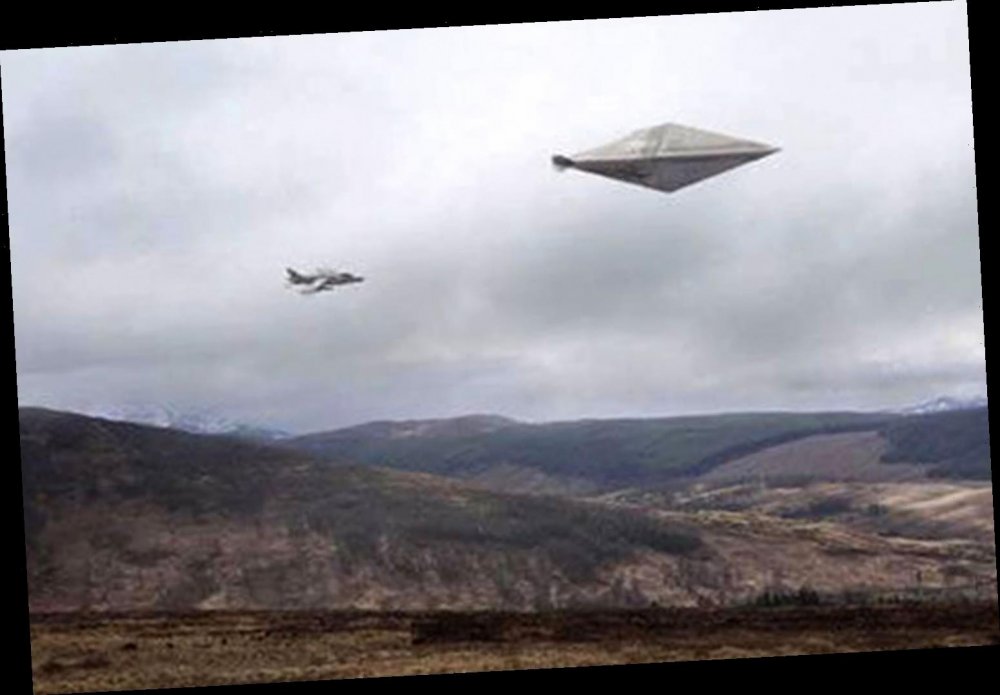 ccelebritiesOFF-PLATFORM-UFO.jpg