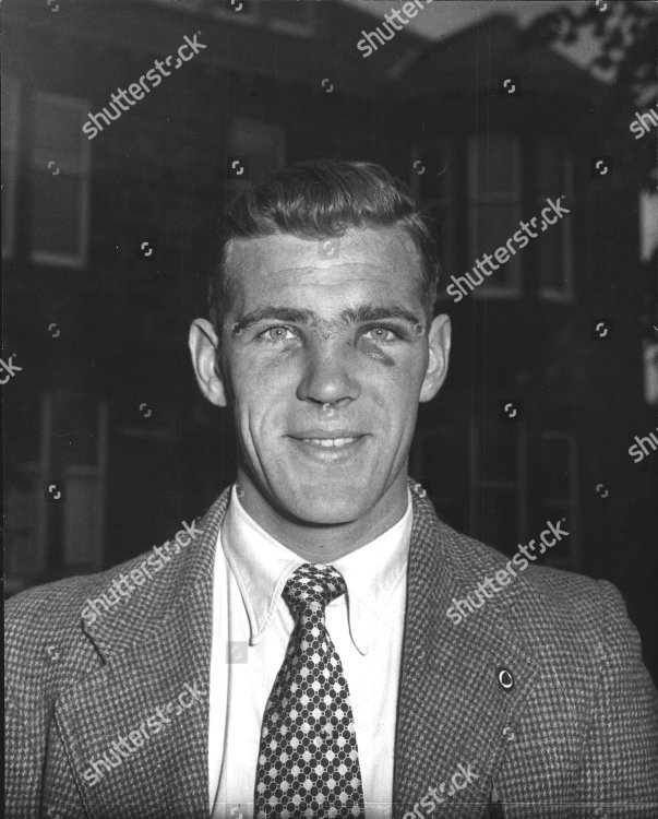 freddie-glidden-heart-of-midlothian-f-c-footballer-box-553-shutterstock-editorial-4725384a.jpg