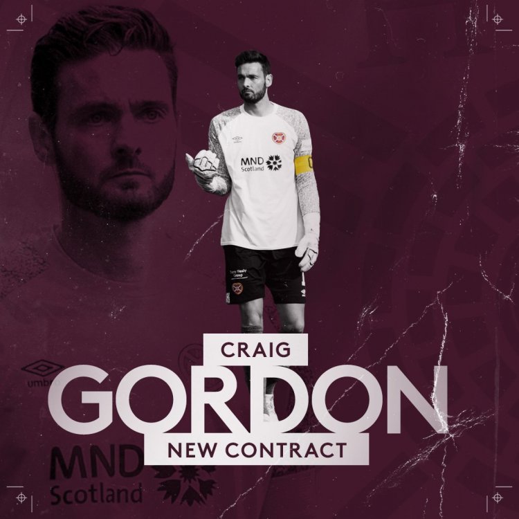 Craig Gordon new contract in 2022 to 2024.jpg