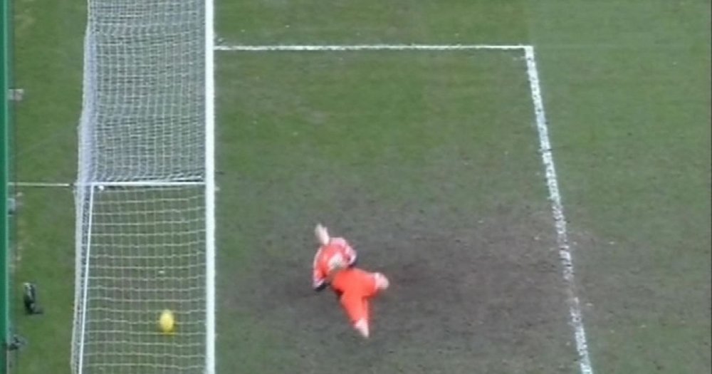 Leigh Griffiths disallowed goal.jpg