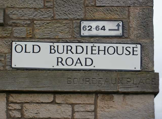 0_around_edinburgh_-_burdiehouse_bordeaux_place_street_sign.jpg.5775d7c738cd9d9d67b2a24b10a1f867.jpg