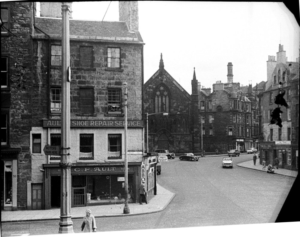 LindsayPlace.thumb.jpg.d06335e69c2bb0953c4600711f5d7172.jpg